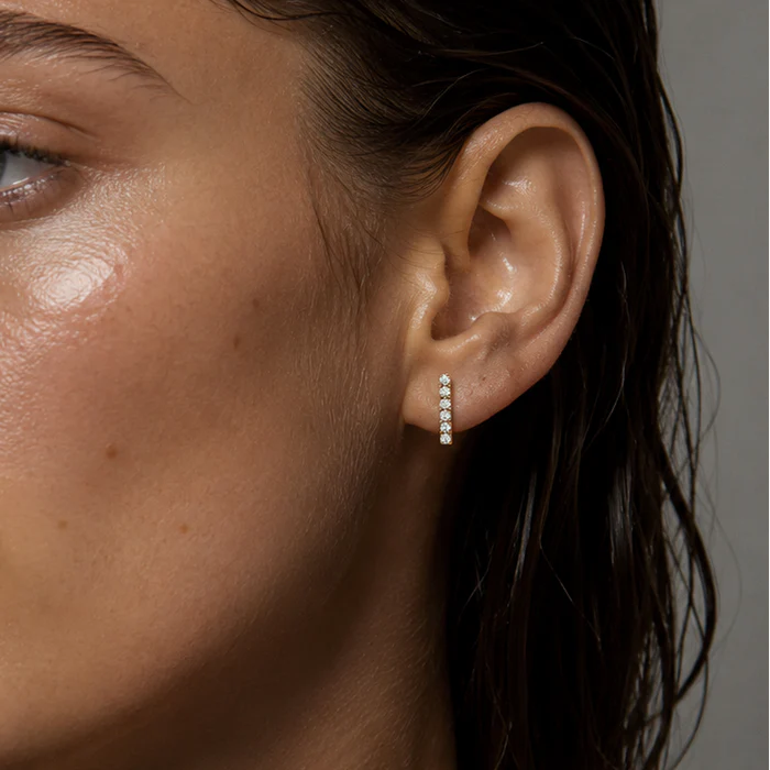 Kiki Bar Stud Earrings