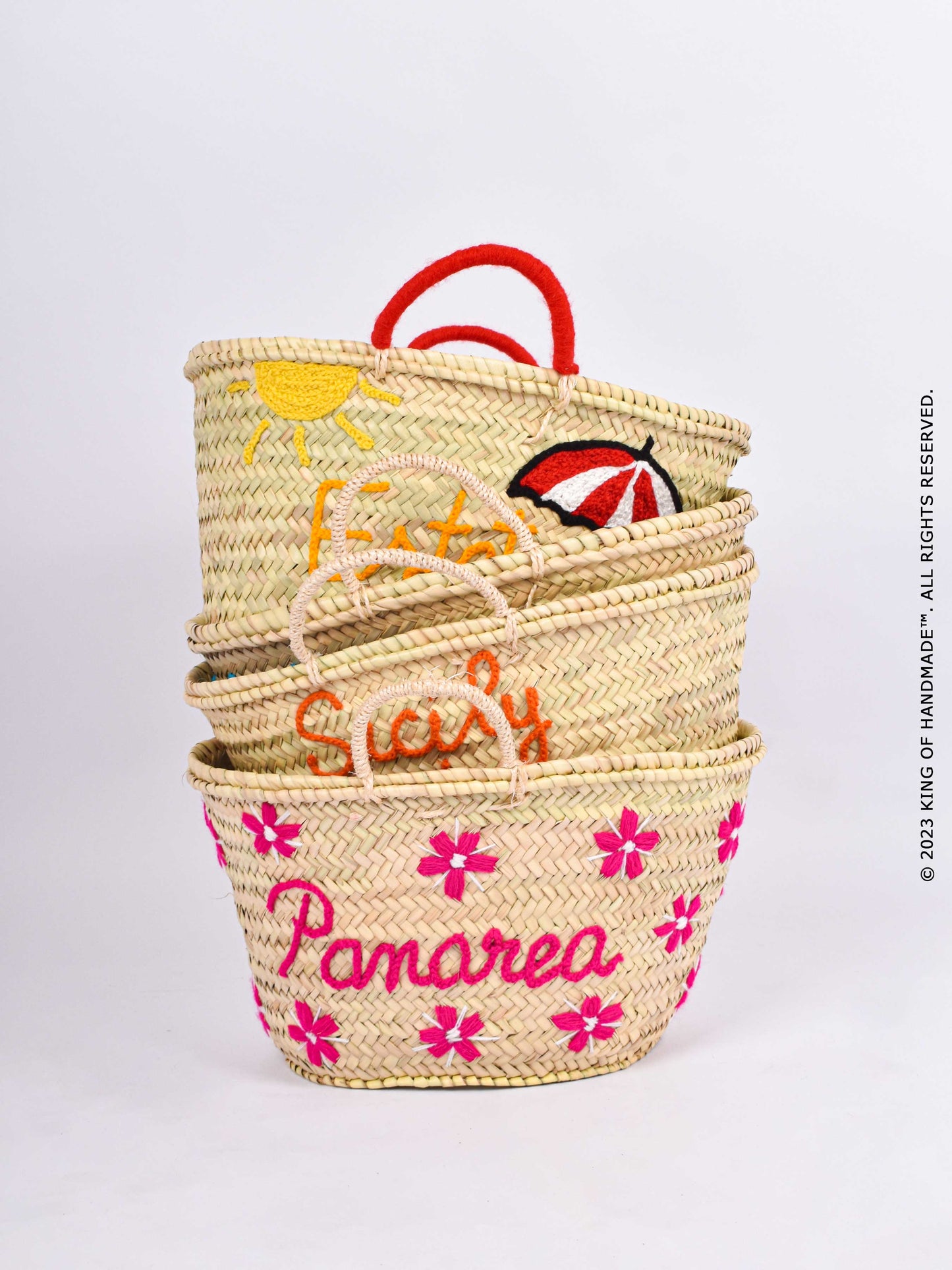 Straw Bags  |    Custom tote With Motif
