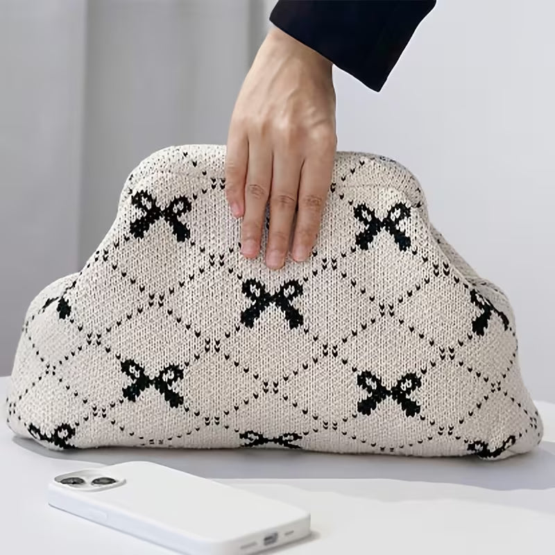 Knitted Clutch