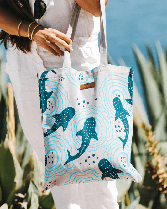 Sand Cloud   |   Shark Ripples Every Day Tote