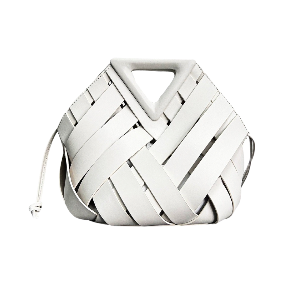 Santaella   |    Annika Brown Bag