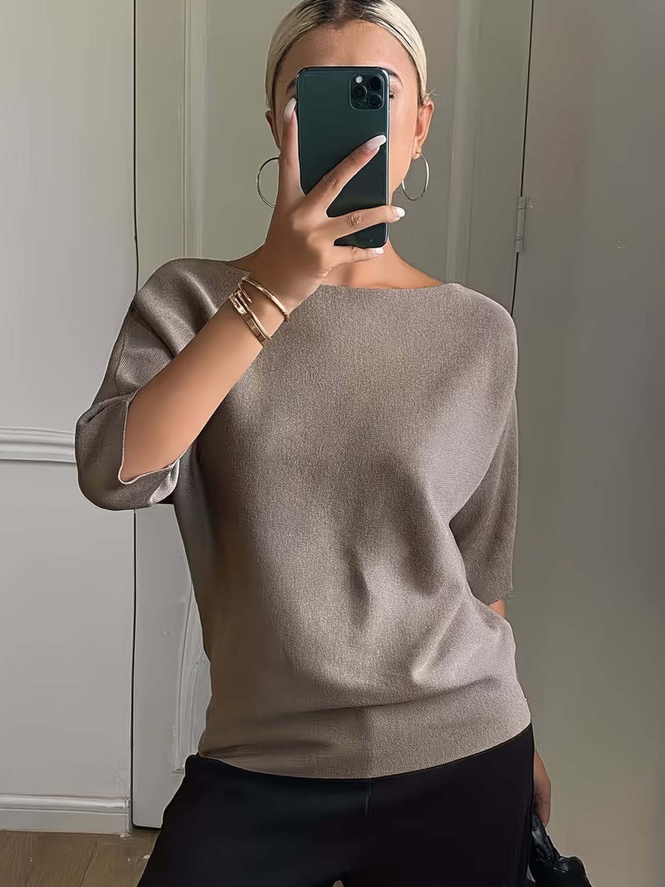 Elegant Round Neck 3/4 Sleeve Pullover Sweater/Top