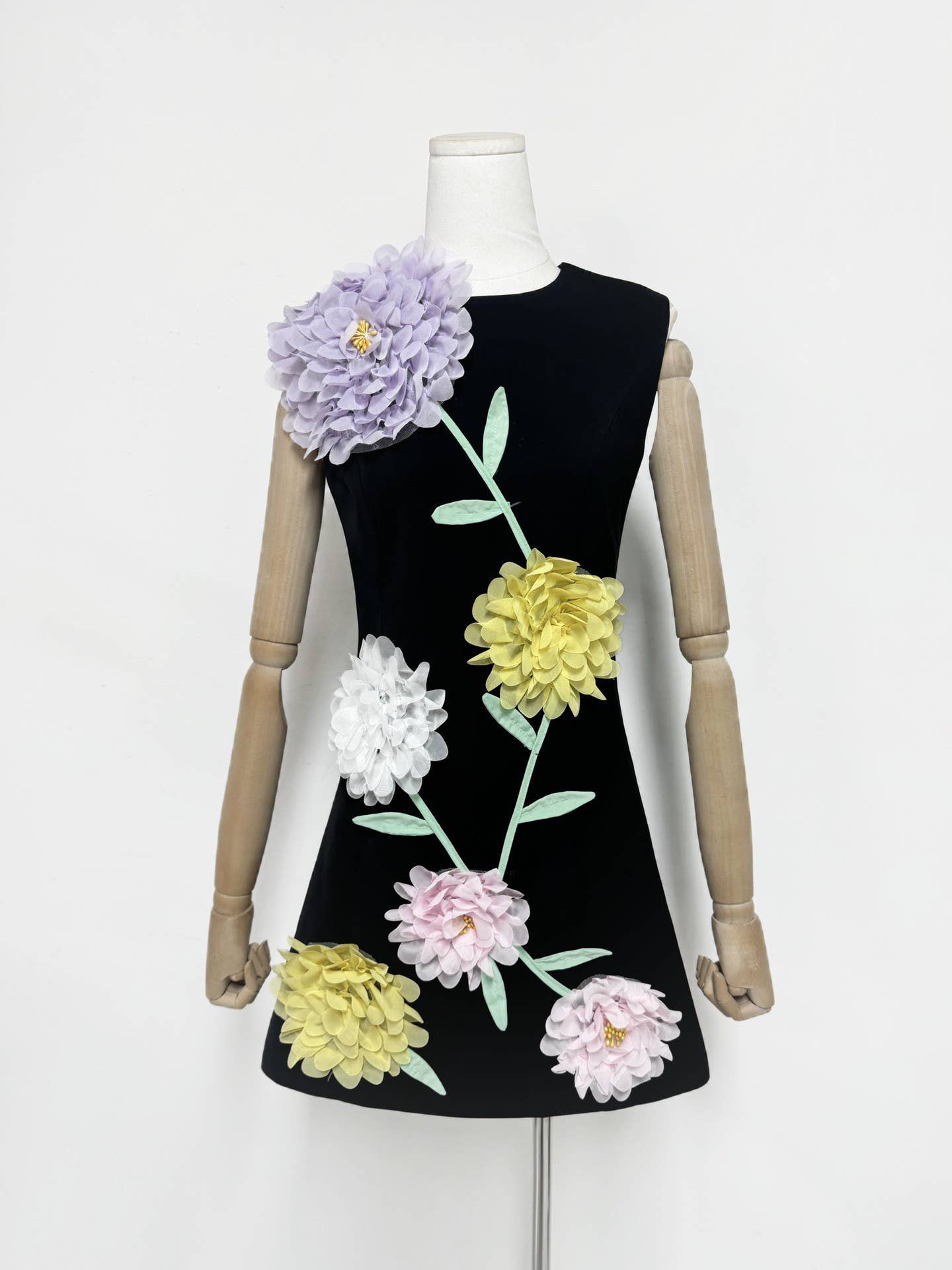DR510Y Summer 3D Floral Embroidered Sleeveless Vest Dress: Yellow / English / M