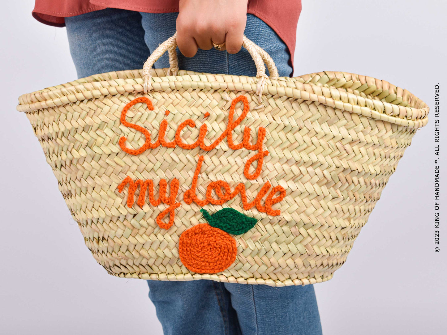 Straw Bags  |    Custom tote With Motif