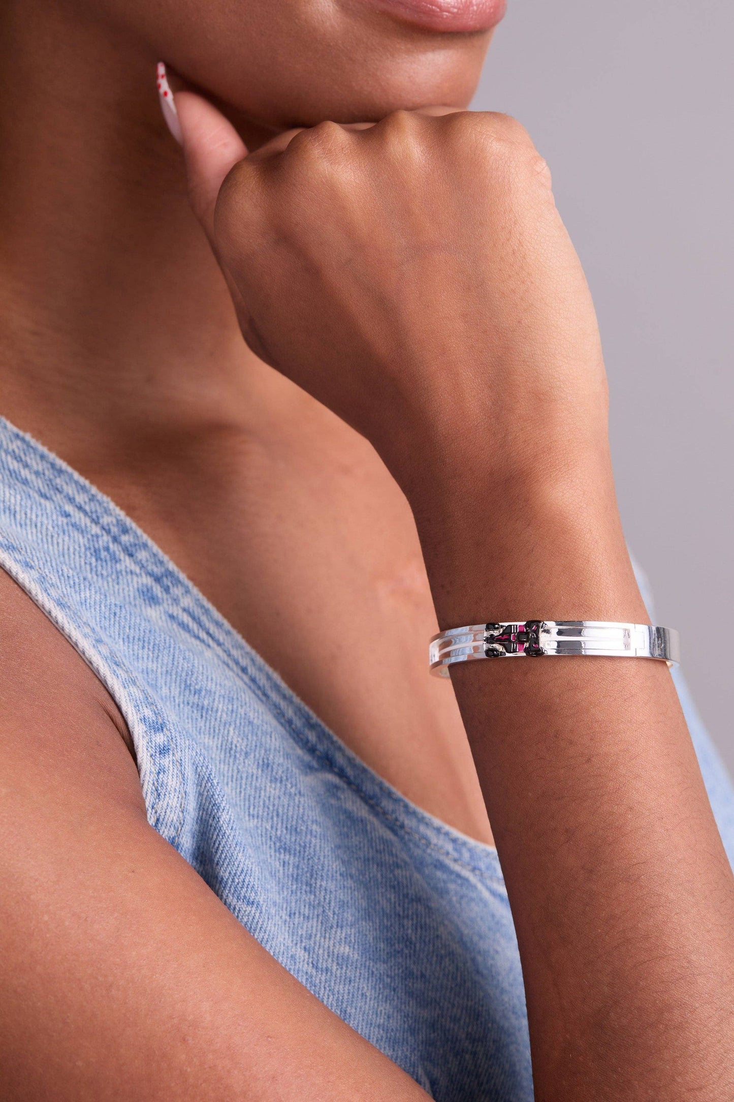 Hot Wheels™ Moveable Racecar Hinge Bangle: Silver