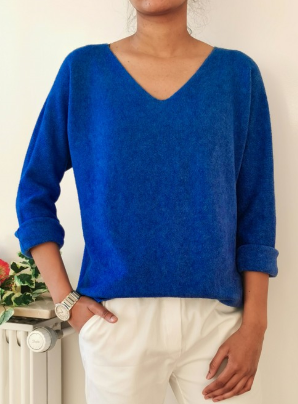 Z815 Italian One Size Royal V-Neck Knit Soft Sweater LOOWIE