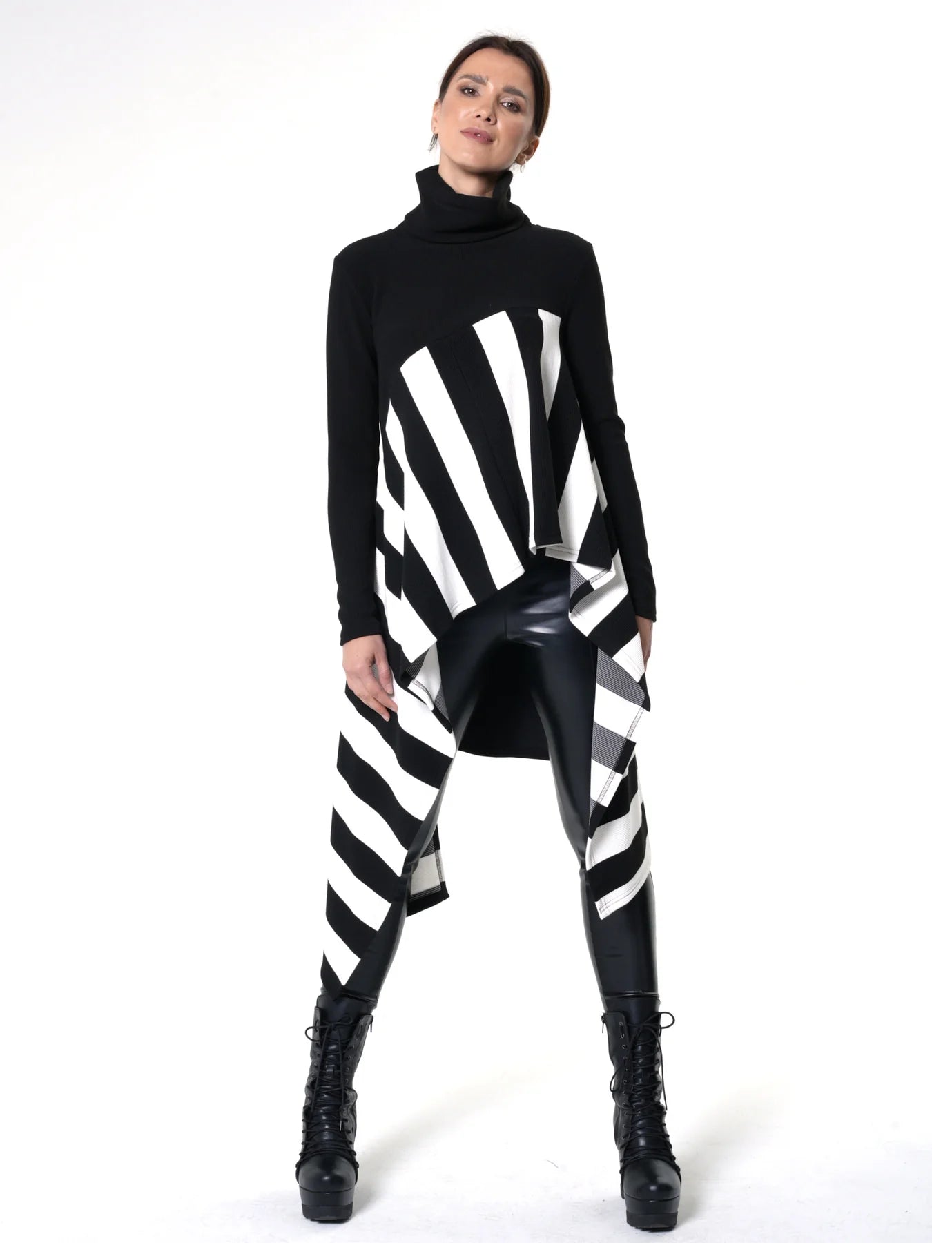 Metamorphoza   |   Asymmetric Striped Tunic In Black and White