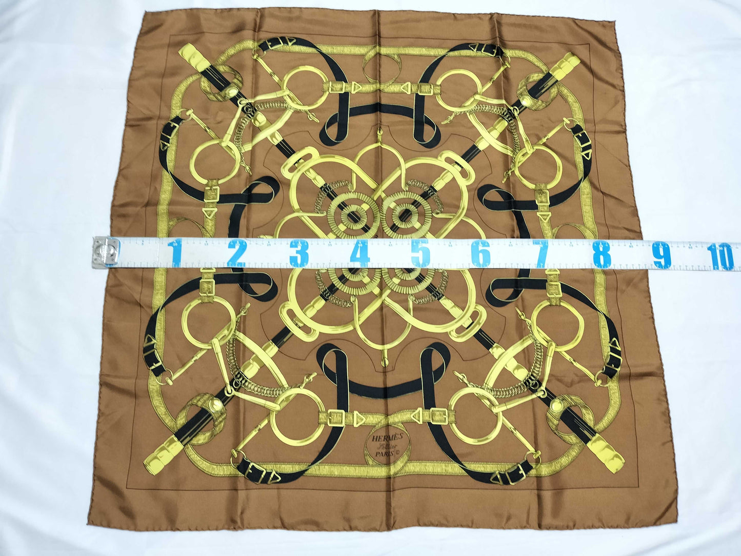 Hermes   |     Eperon D'Or Carre 90