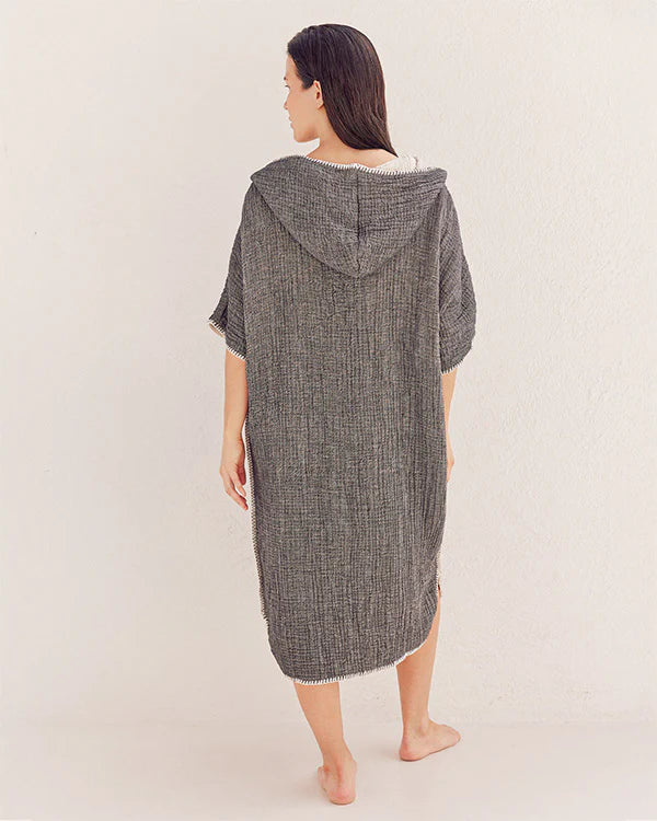 Sand Cloud   |   Falta Gauze Hooded Poncho - Black