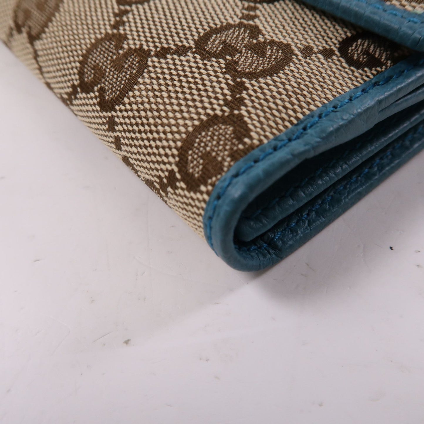 Gucci   |    Canvas Long Wallet Gold Paper Long Wallet