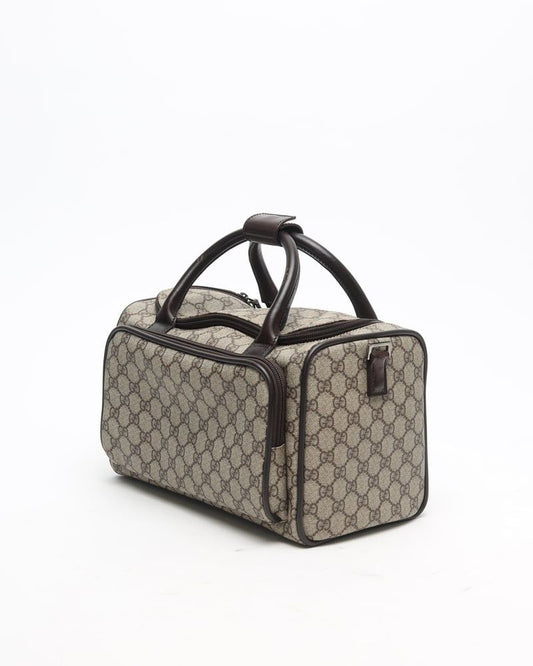 Gucci   |    Supreme Crossbody Bag