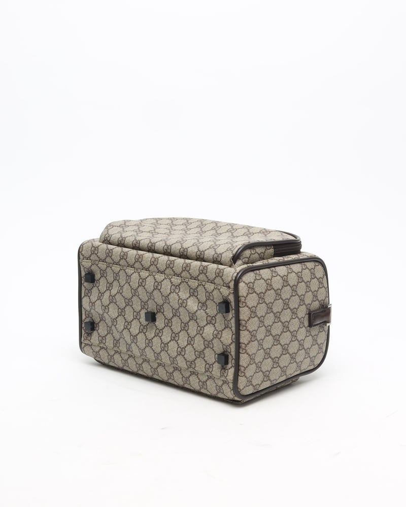 Gucci   |    Supreme Crossbody Bag