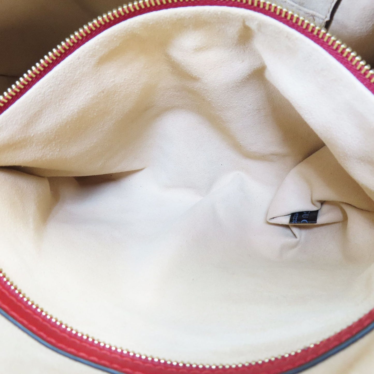 Gucci   |    Monogram Hobo Bag