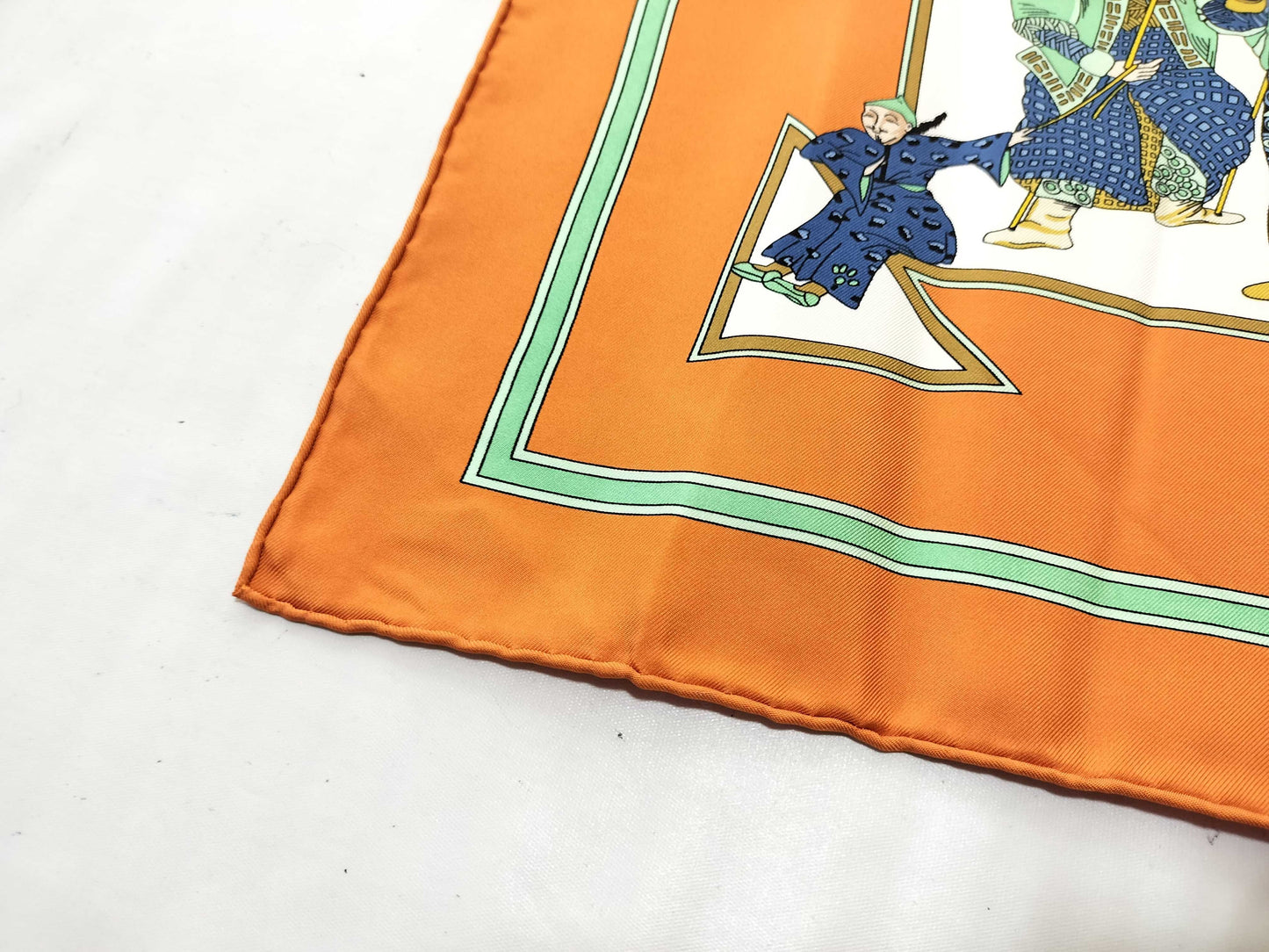 Hermes   |     Le Temps des Marionnettes Carre 90