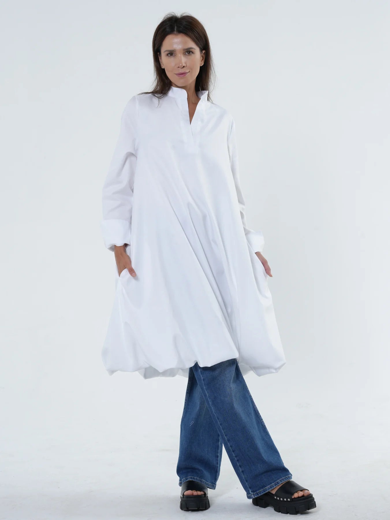 Metamorphoza   |    Long Sleeve Tunic Dress In White
