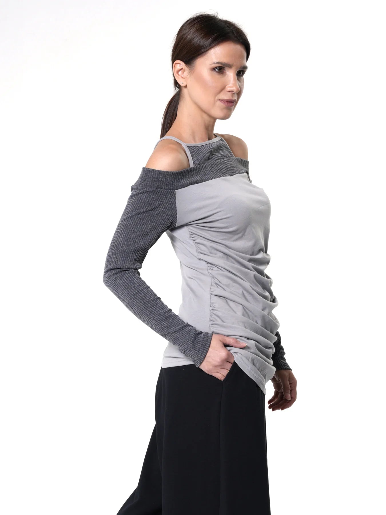 Metamorphoza   |   Open Shoulders Long Sleeve Top in Gray