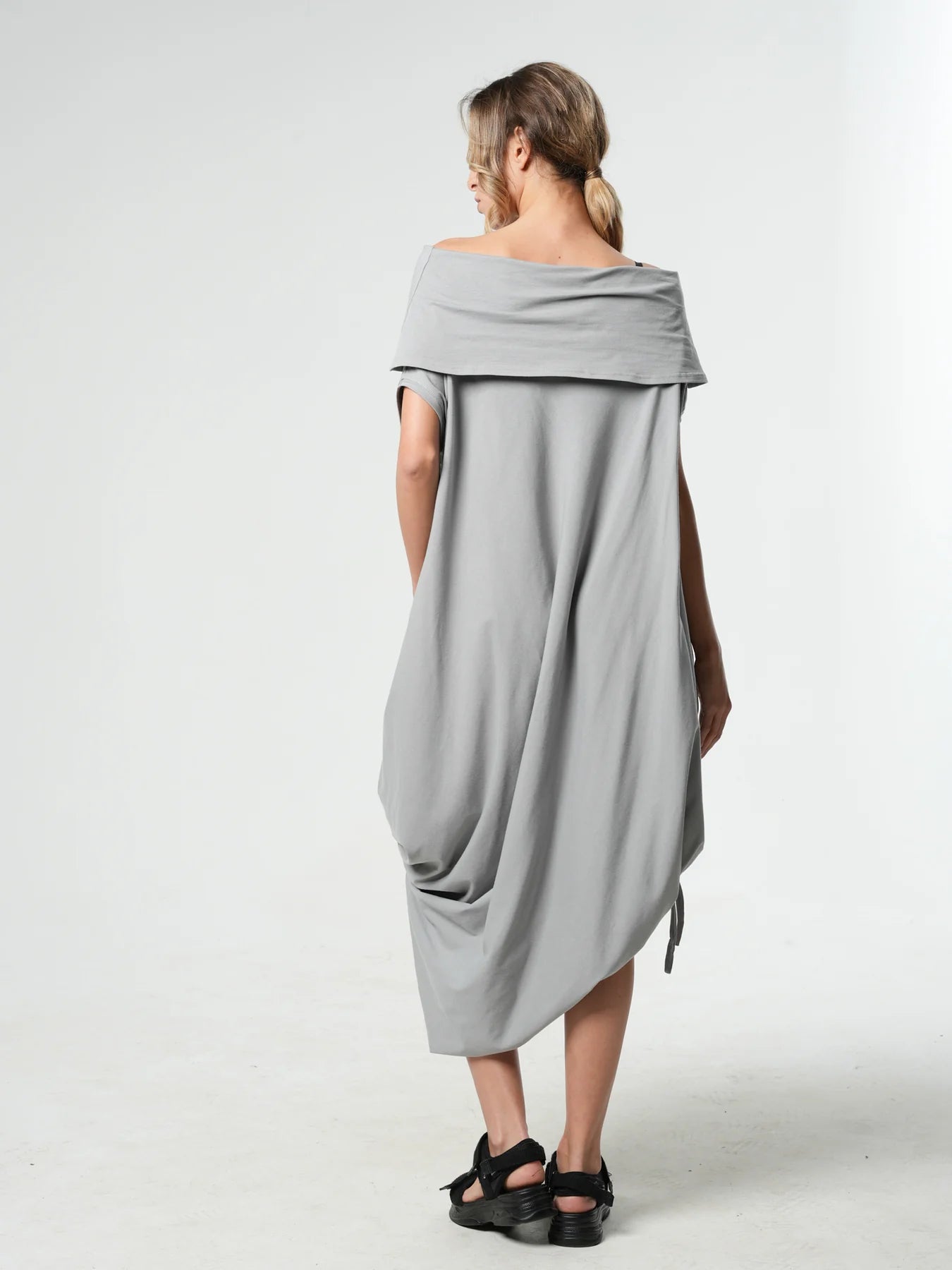 Metamorphoza   |   Oversize Cotton Kaftan Dress In Light Grey