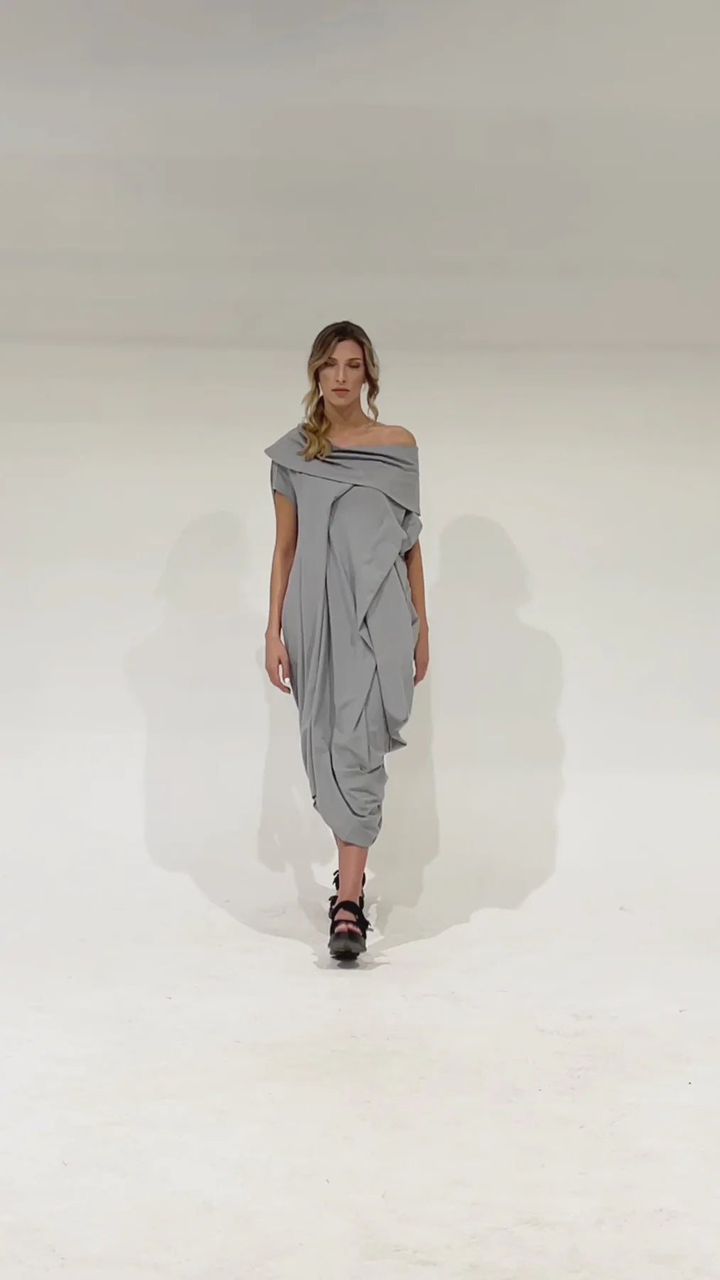 Metamorphoza   |   Oversize Cotton Kaftan Dress In Light Grey