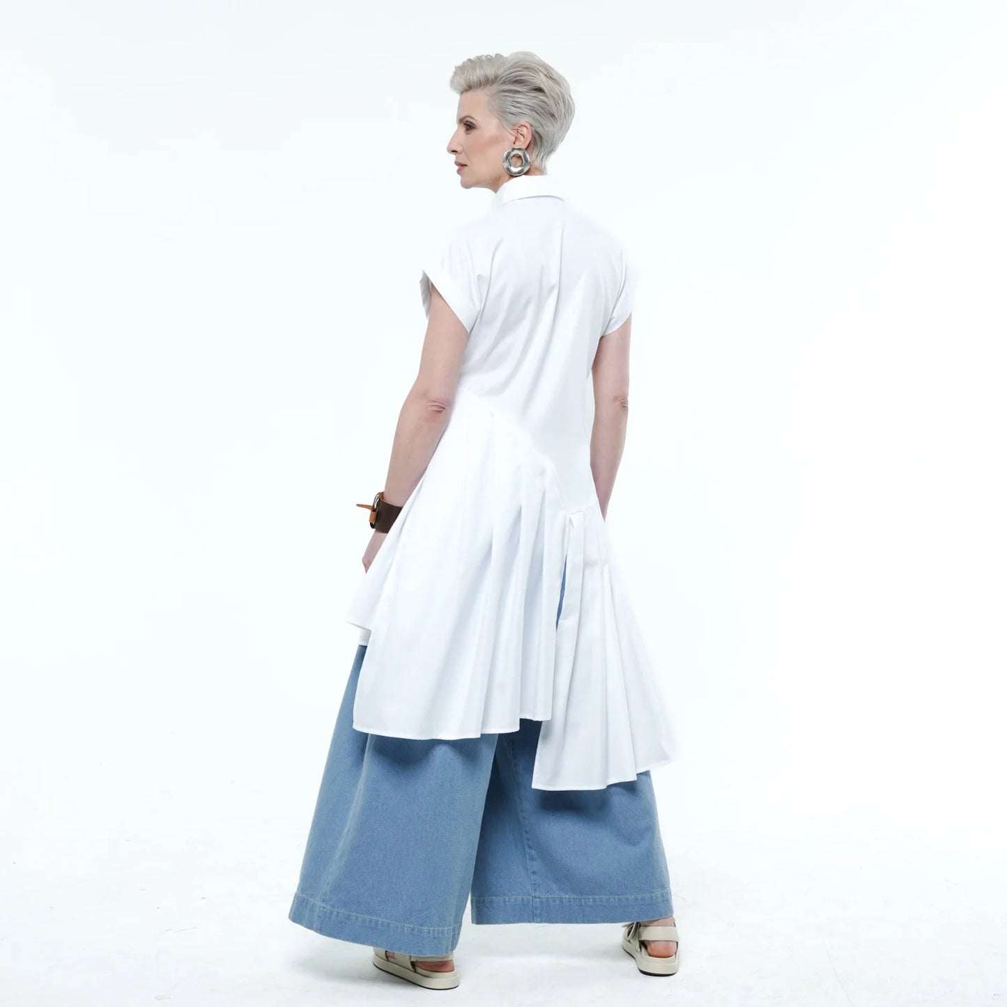 Metamorphoza   |    Pleated Tunic Shirt In White