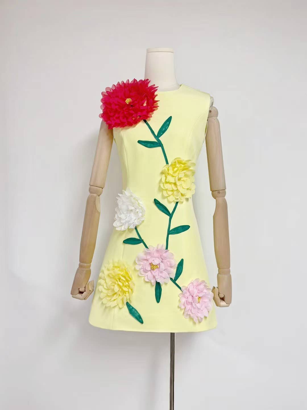 DR510Y Summer 3D Floral Embroidered Sleeveless Vest Dress: Yellow / English / M
