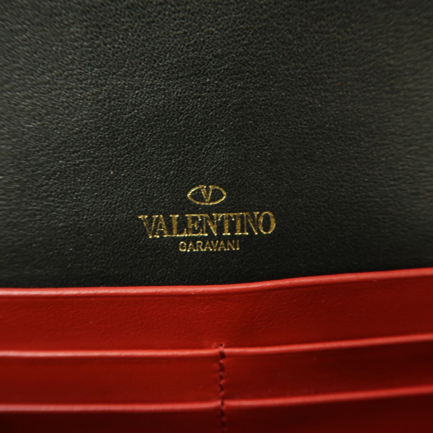 Valentino   |    Heart Wallet On Chain